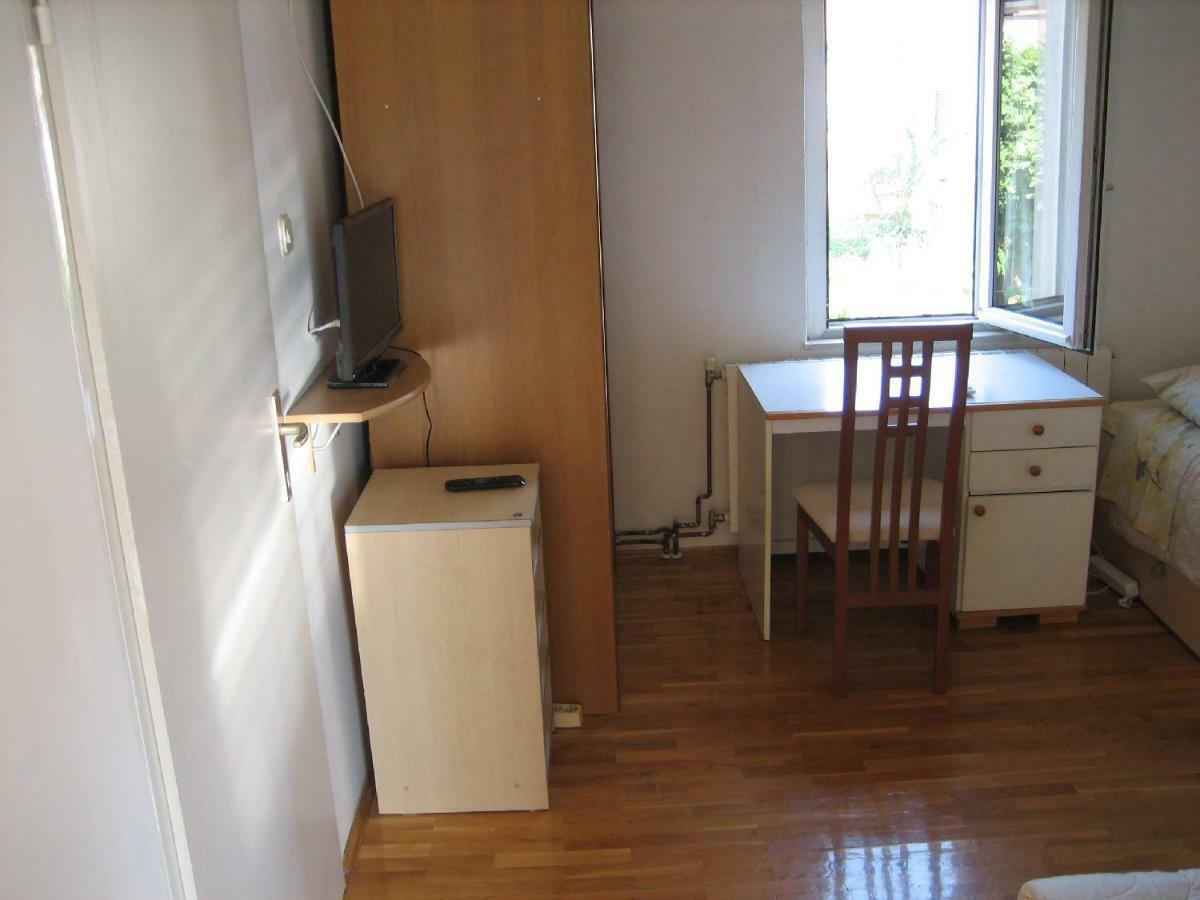 Tihi Apartman Задар Екстер'єр фото